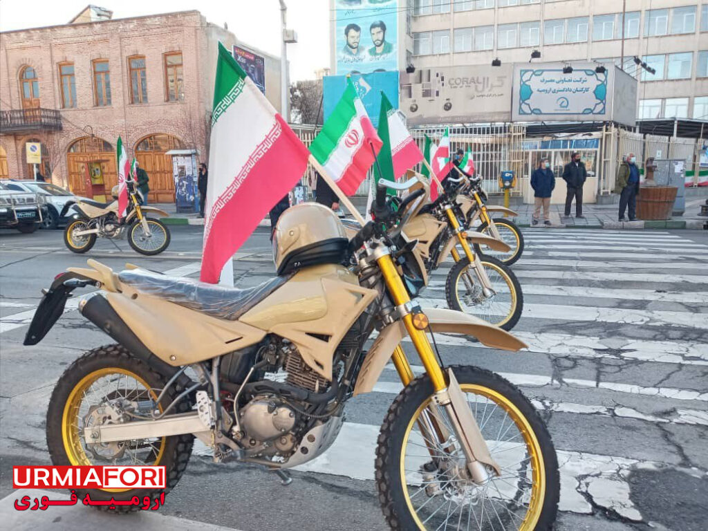 راهپیمایی باشکوه خودرویی و موتوری ۲۲ بهمن در ارومیه
