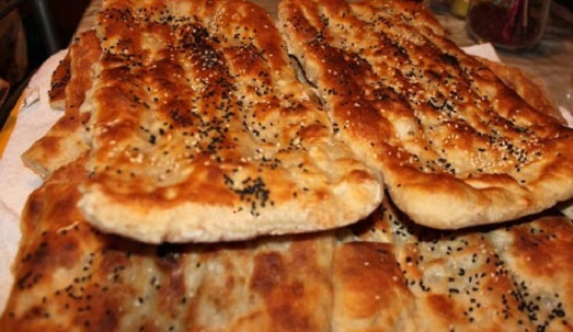 پخت نان‌روغنی‌ در آذربایجان‌غربی متوقف می شود
