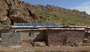 اولین روستای برق‌دار شده توسط سیستم خورشیدی در آذربایجان غربی